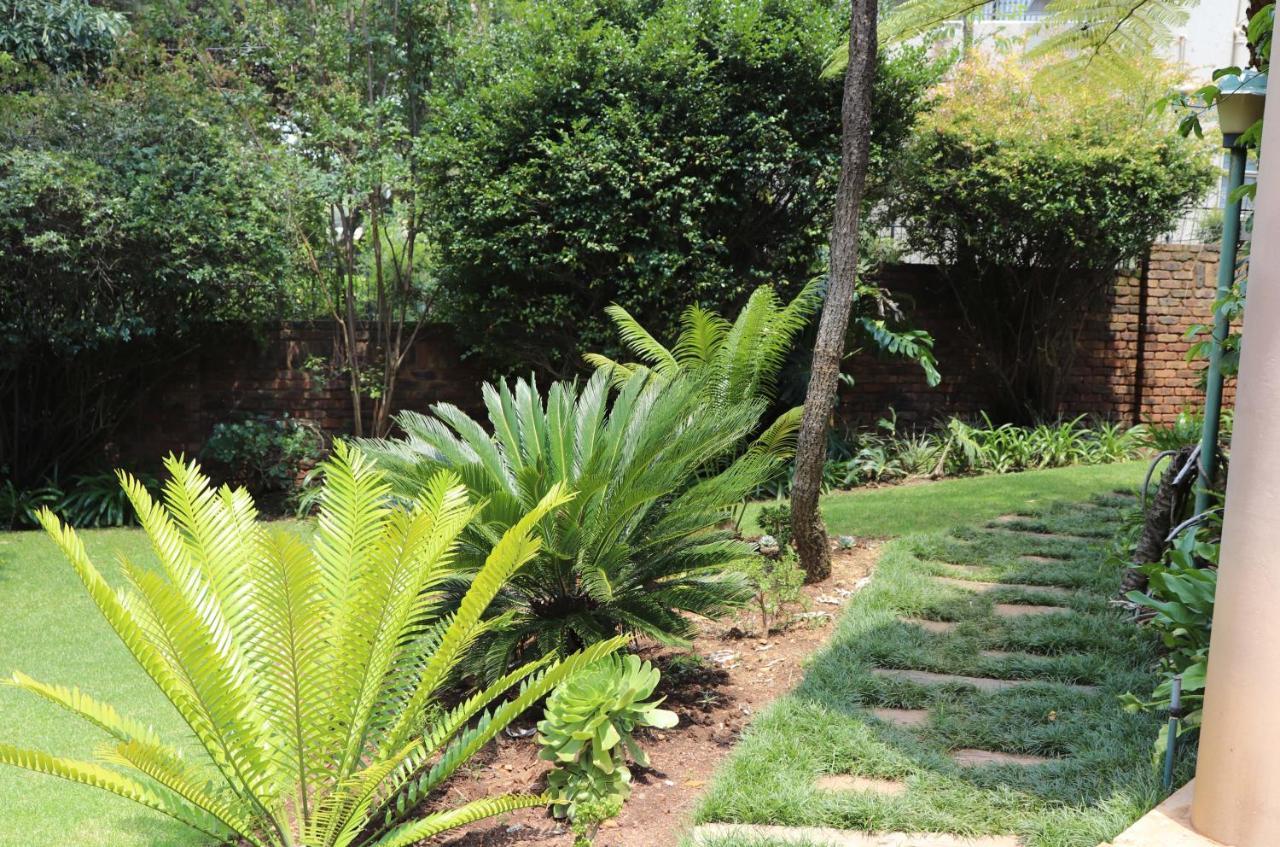 Green Scape Flatlet Pretoria Bagian luar foto