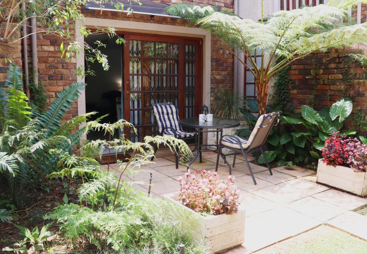 Green Scape Flatlet Pretoria Bagian luar foto