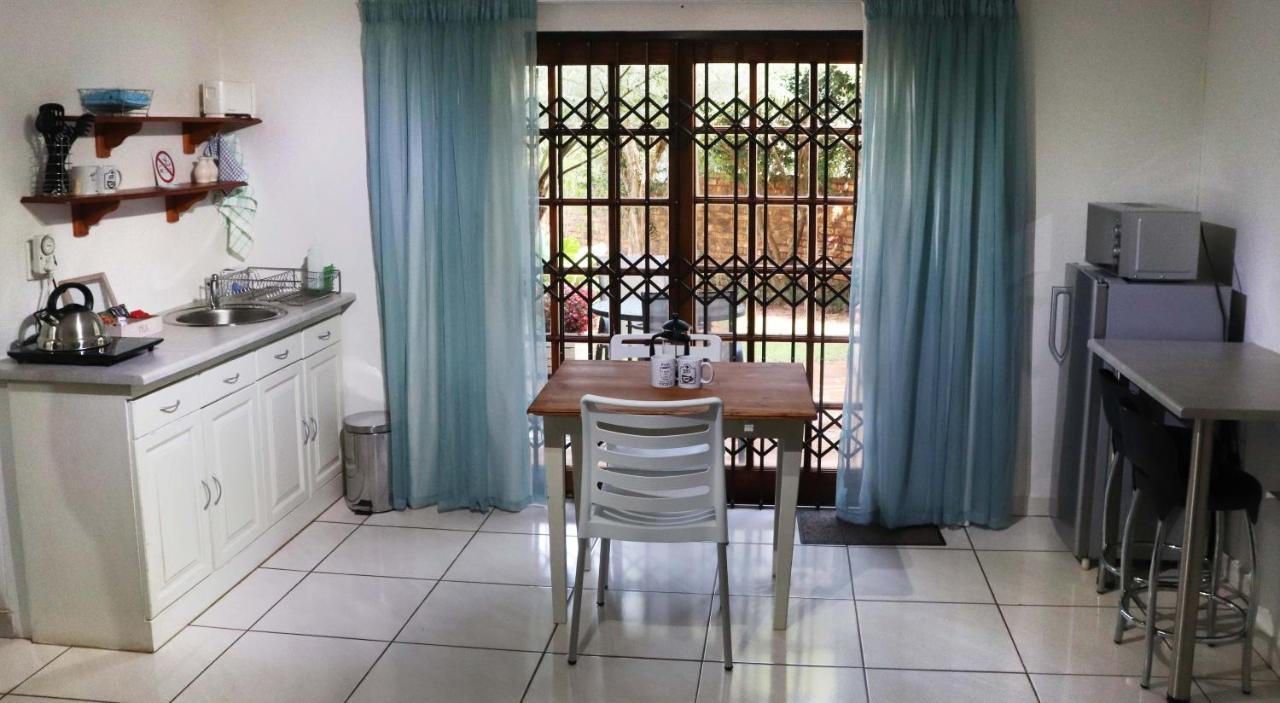 Green Scape Flatlet Pretoria Bagian luar foto