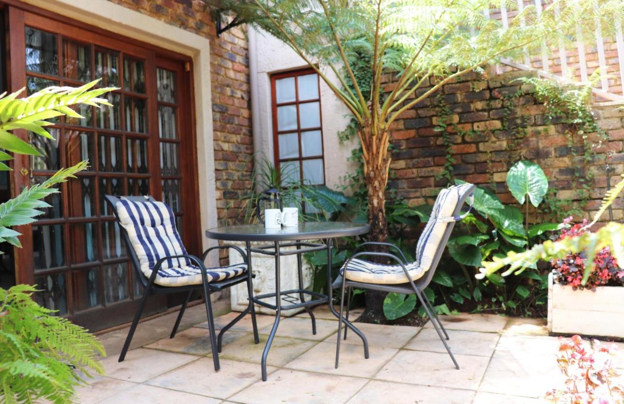 Green Scape Flatlet Pretoria Bagian luar foto