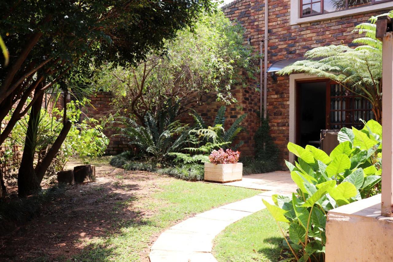 Green Scape Flatlet Pretoria Bagian luar foto