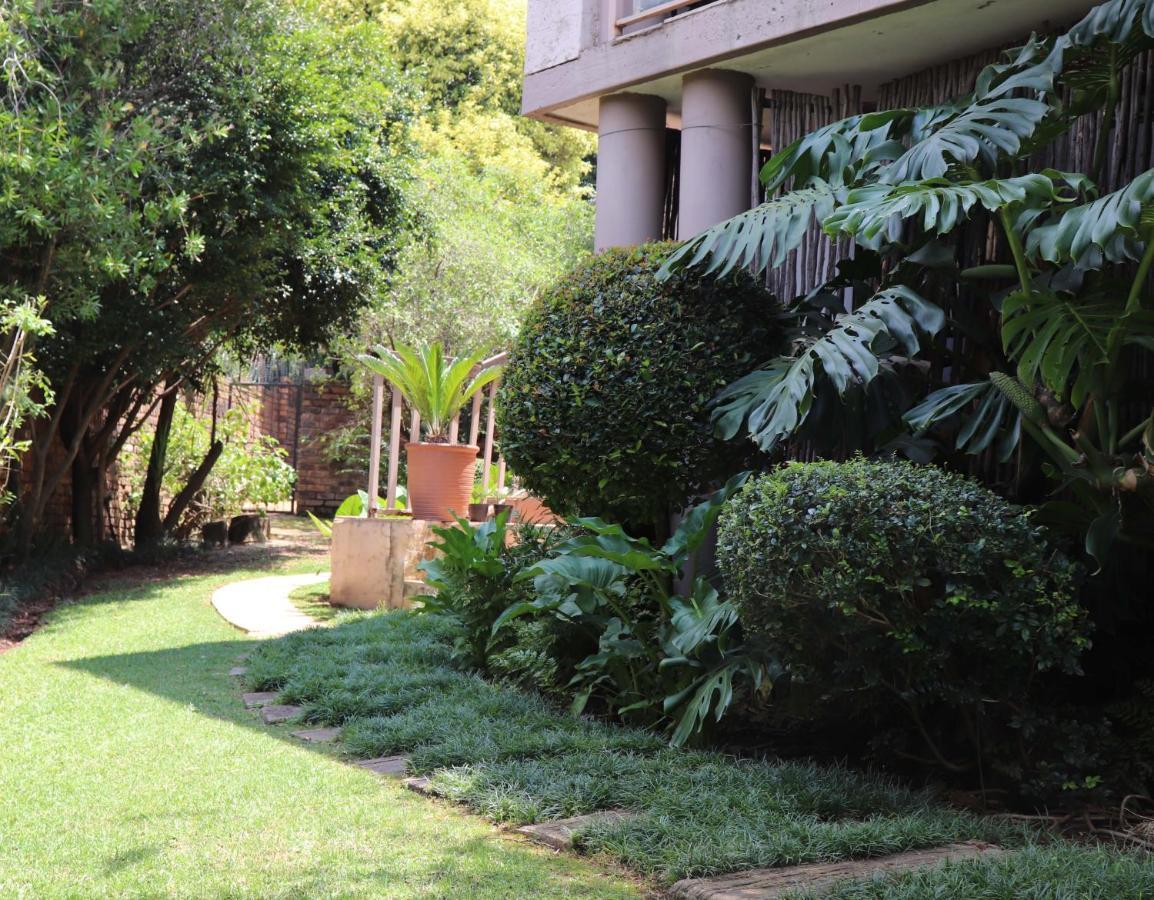 Green Scape Flatlet Pretoria Bagian luar foto